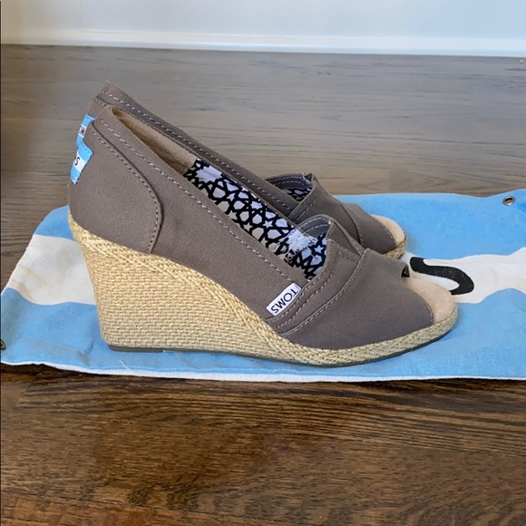 TOMS Espadrille Wedge Sandal - Picture 3 of 6